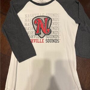 Stitches womens Nashville Sounds Raglan Tee - Black and White